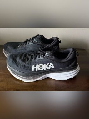Hoka Bondi 8 Men's Size 10 Black and White Running Sneaker Lace Up Low Top